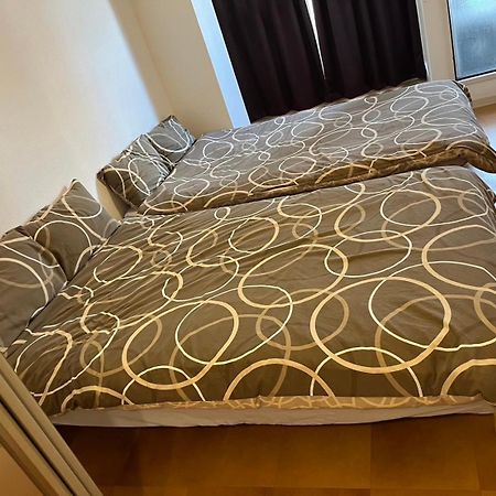 אוסקה ２ Beds. Comfortable . Dotonbori / Kuromon Market. מראה חיצוני תמונה