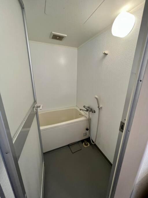 אוסקה ２ Beds. Comfortable . Dotonbori / Kuromon Market. מראה חיצוני תמונה